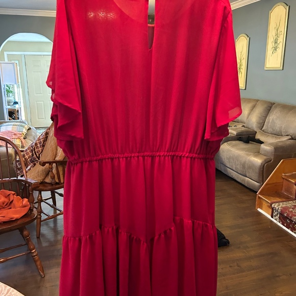 Dress - Picture 2 of 4